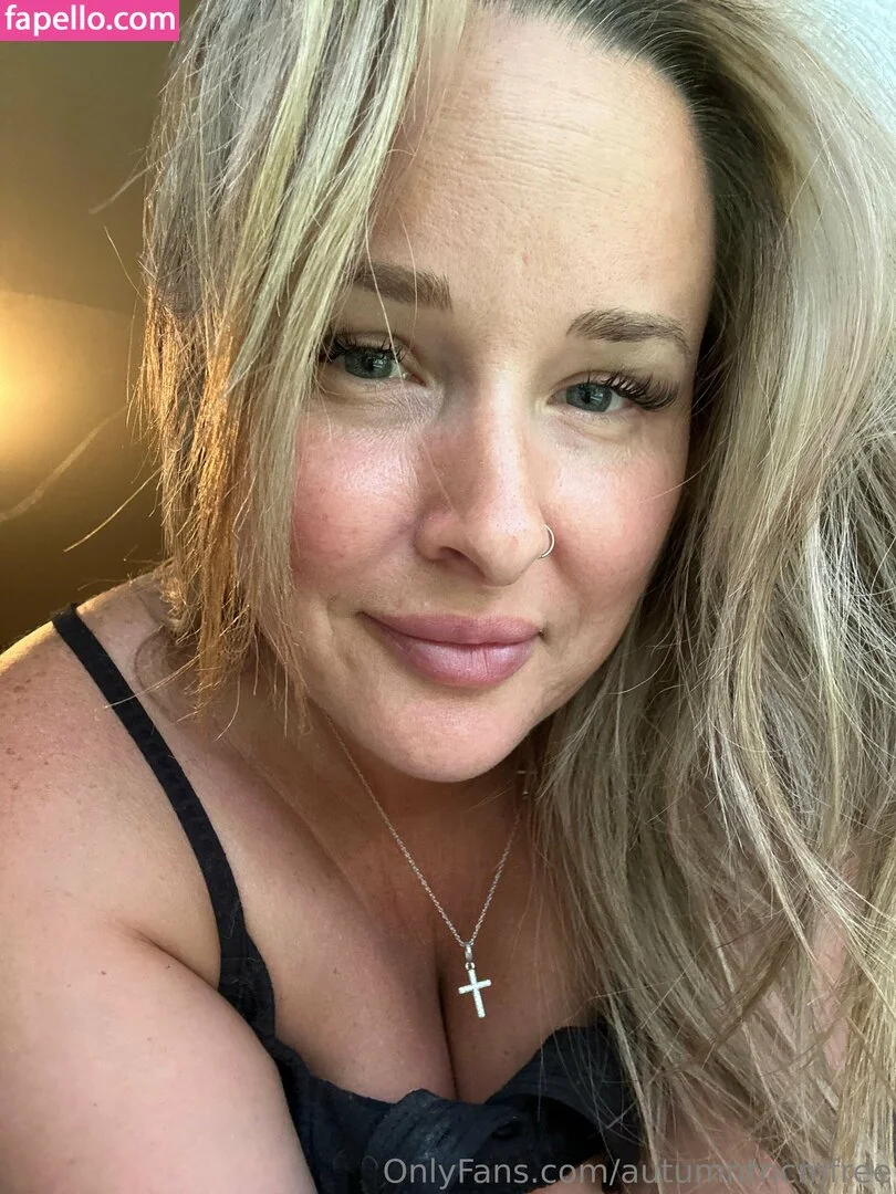 Autumn - The Naughty 🇨🇦 M***