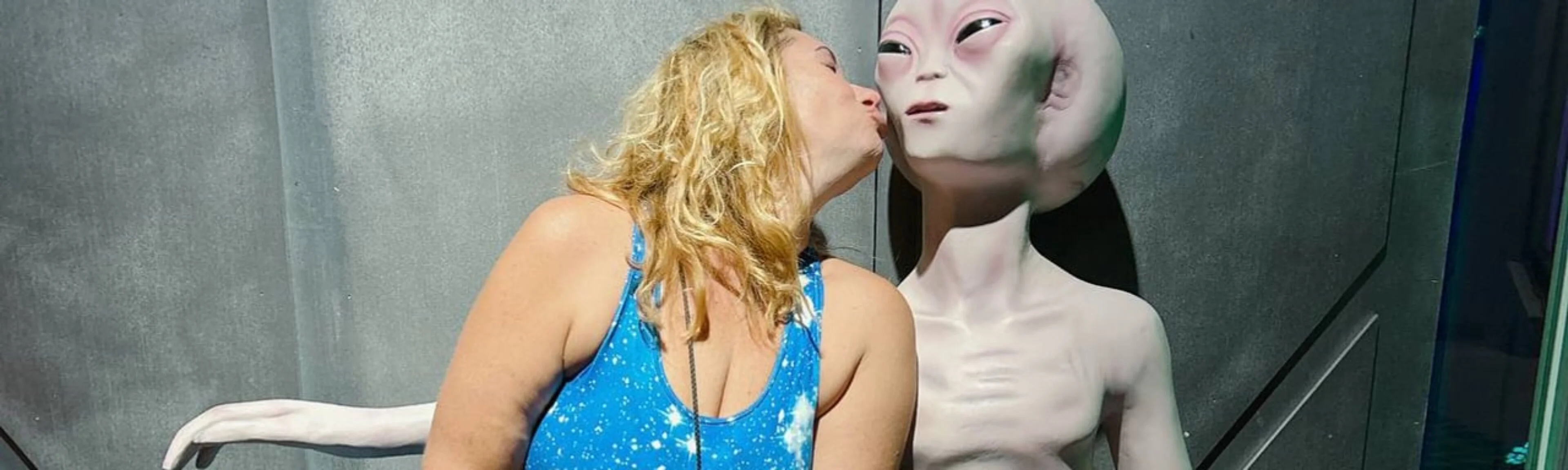 PHub famous Fivedollarhug Goddessloves u