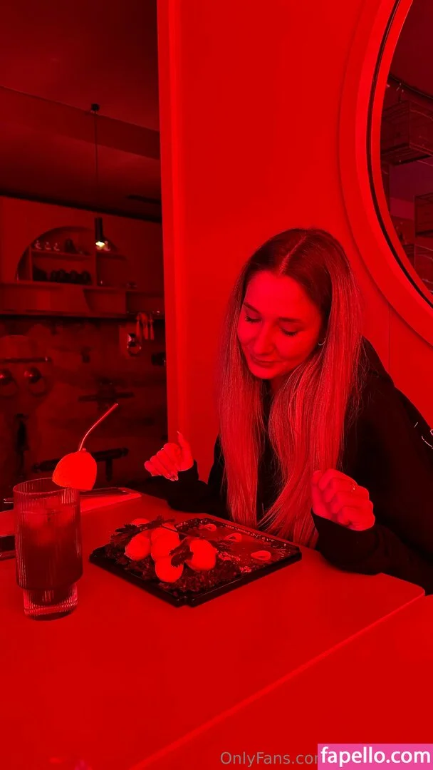 Rubi 💋💋 Online 24/7