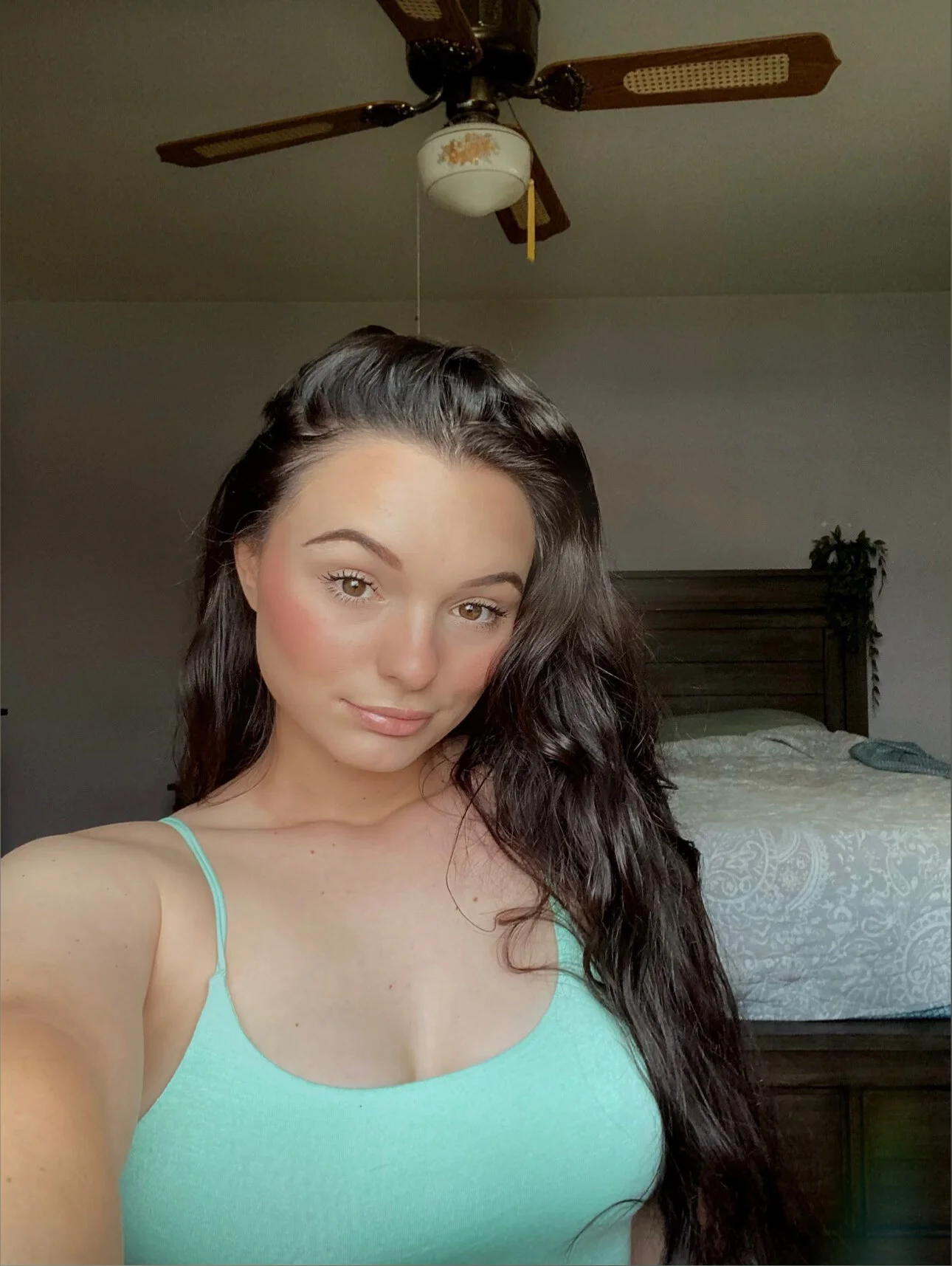 Your Naughty Mom Hope 💕🦋