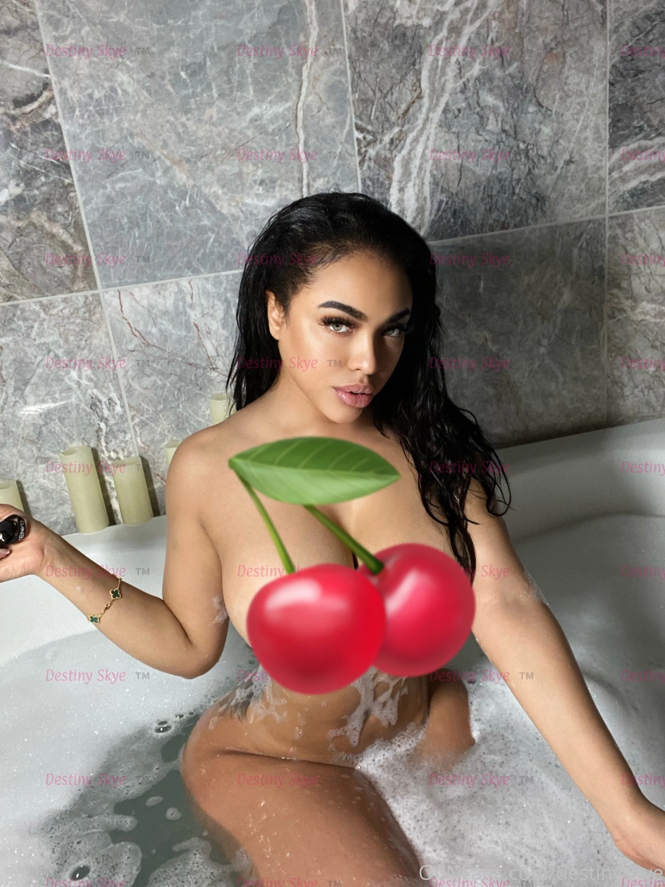 Destiny Skye 💕 (RATED #1 TITS ON OF 🏆)