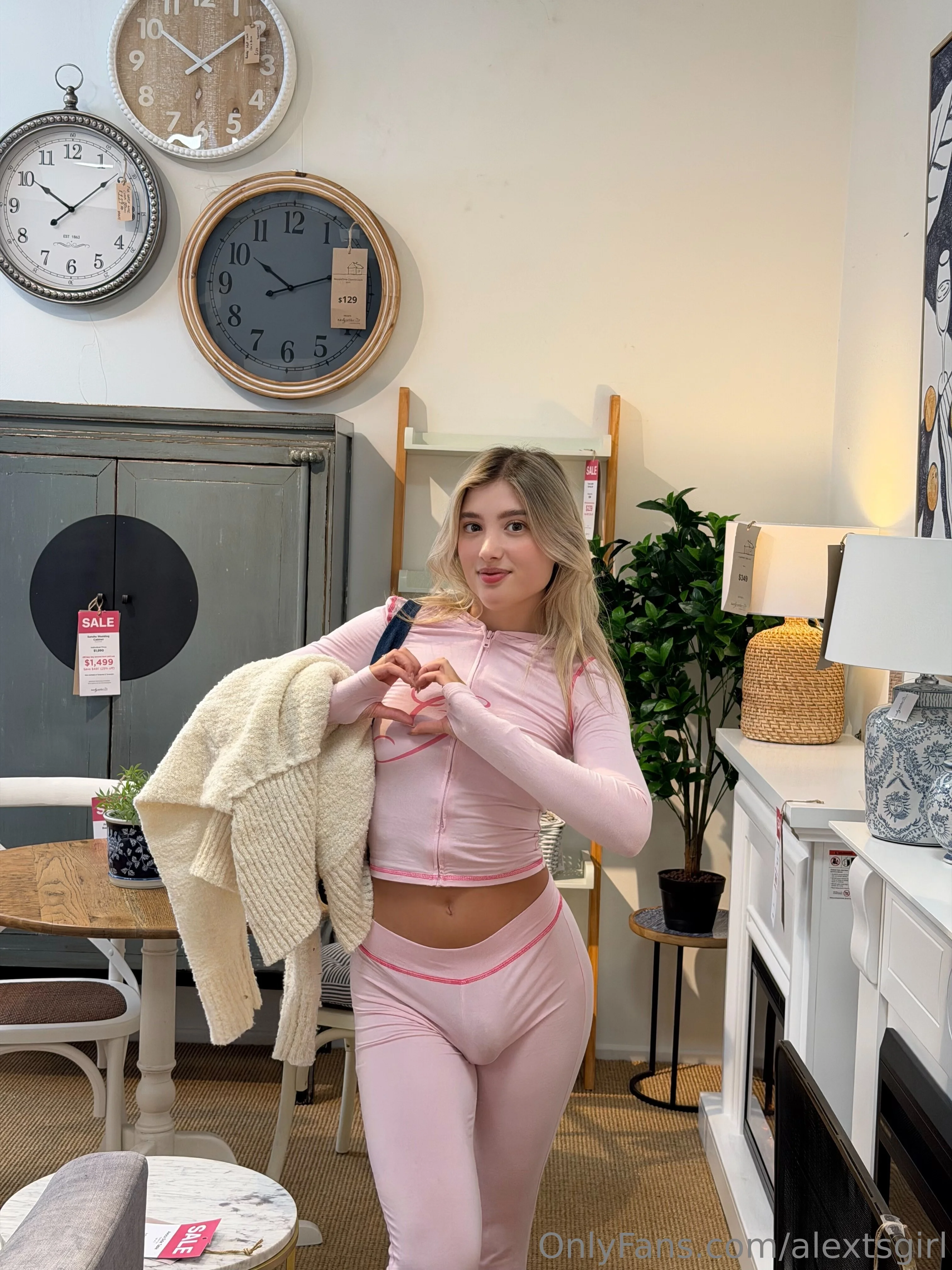 Alex 🏳️‍⚧️