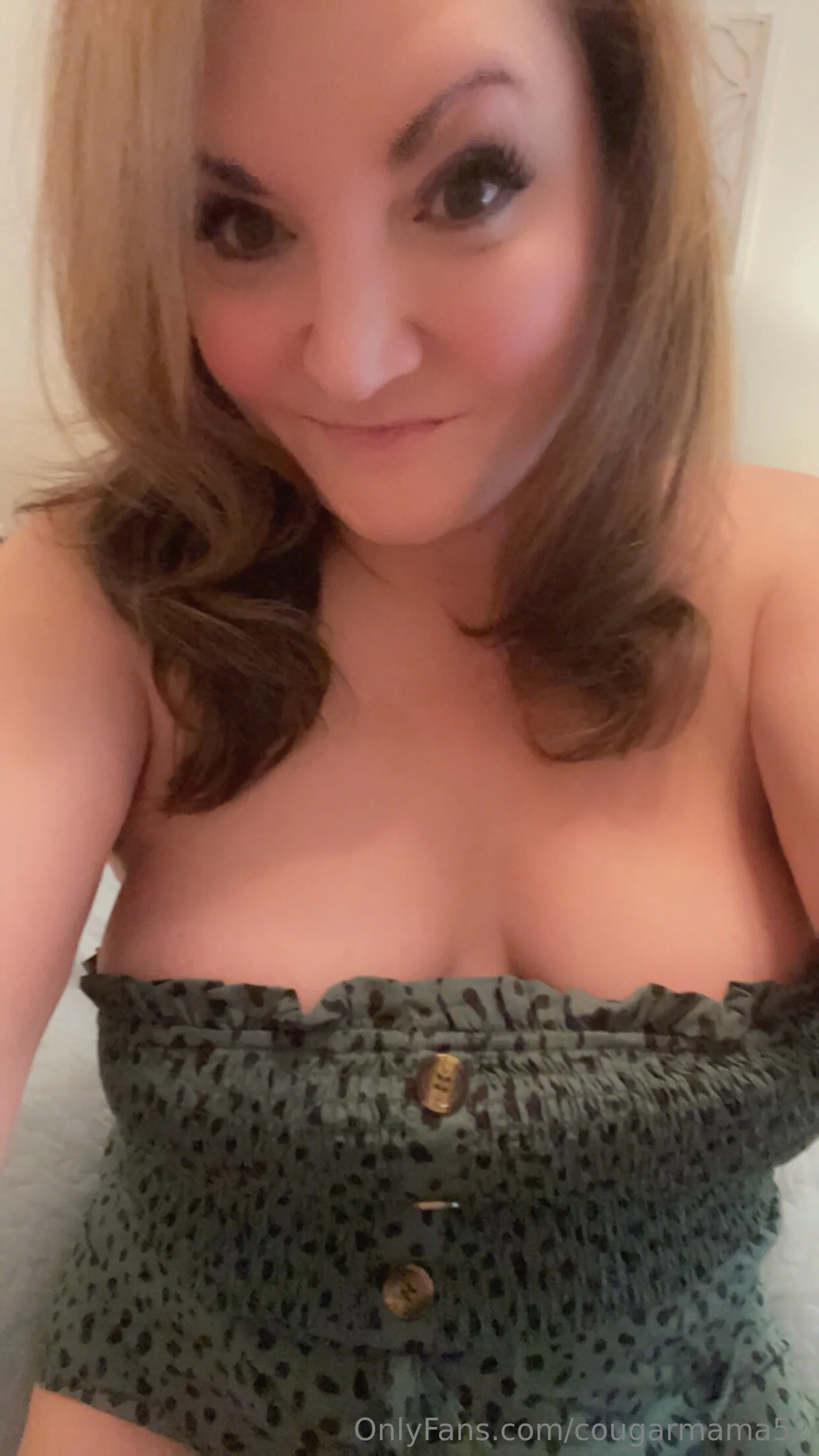 Cougar Mama Candace (Candy Redwing)