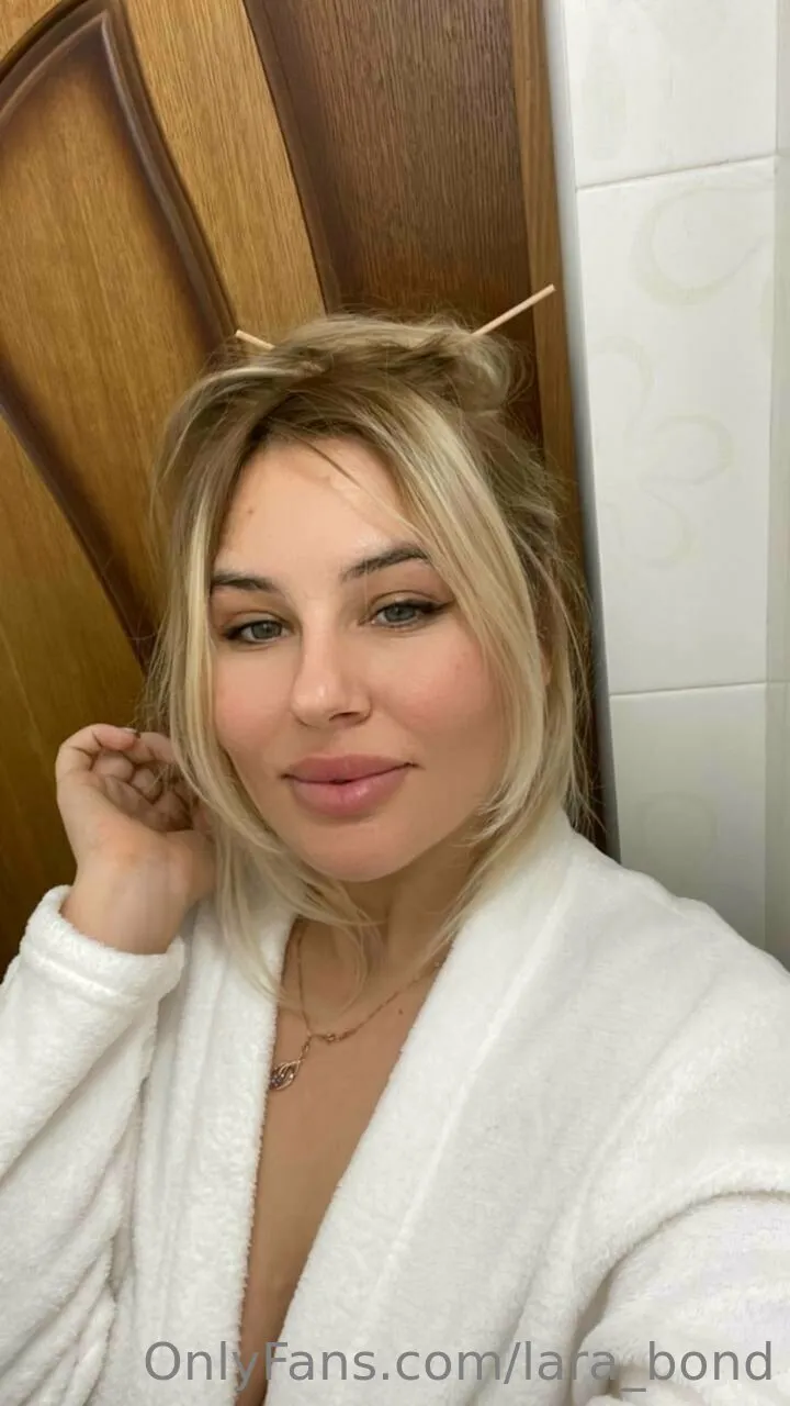 👑🥀Lara Bond 💫👑