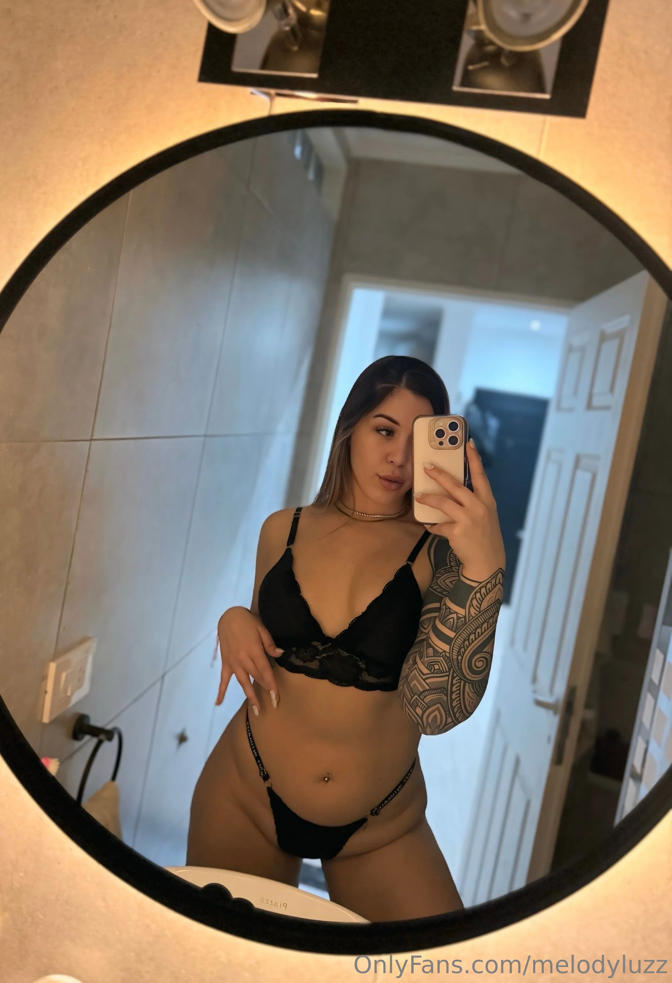 Melody🍒 Fetish🤎 VCALL👑