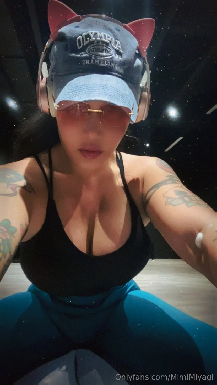 Asian P🤩rnstar Mimi Miyagi