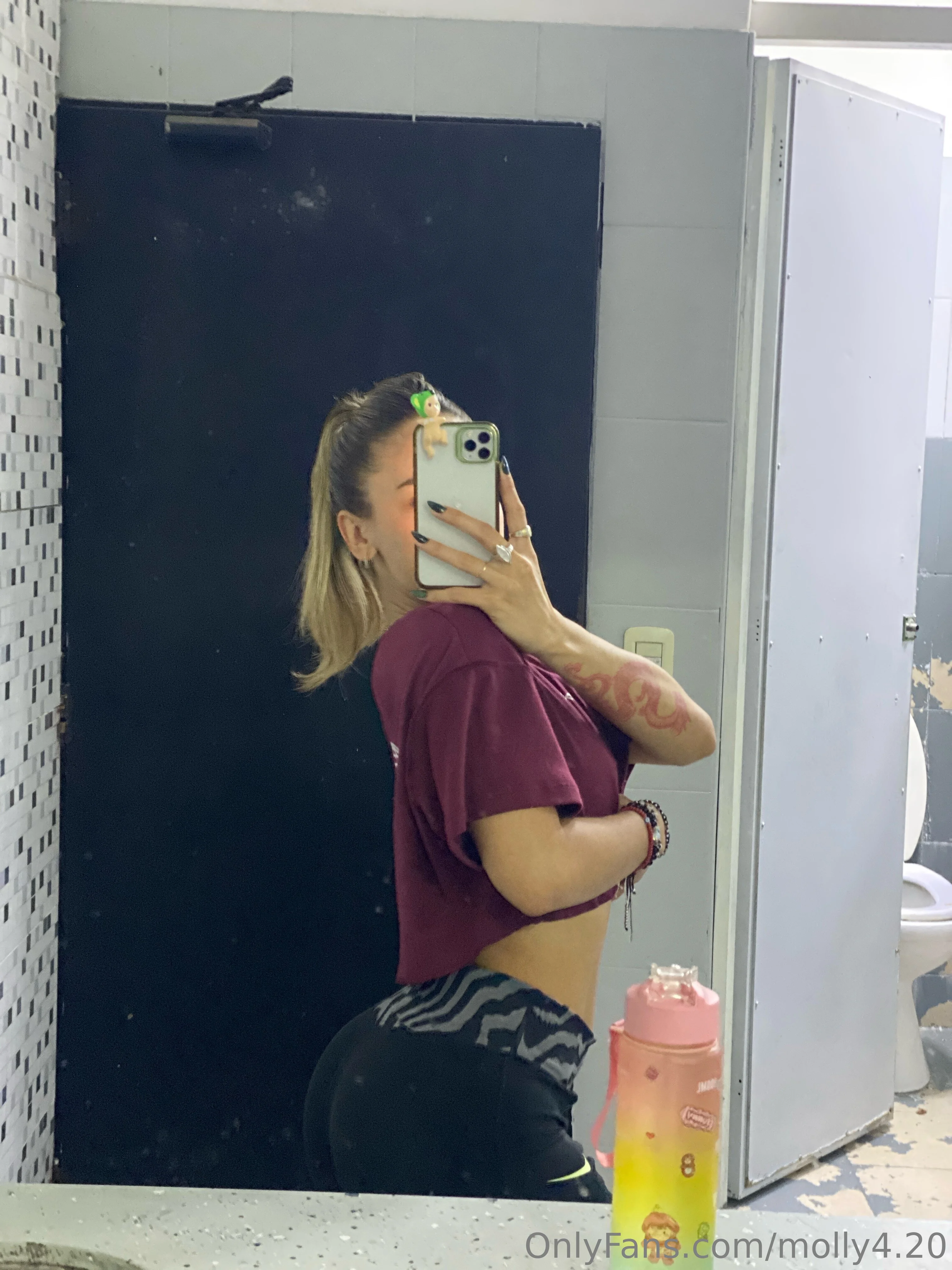 🅼🅾️🅻🅻🆈