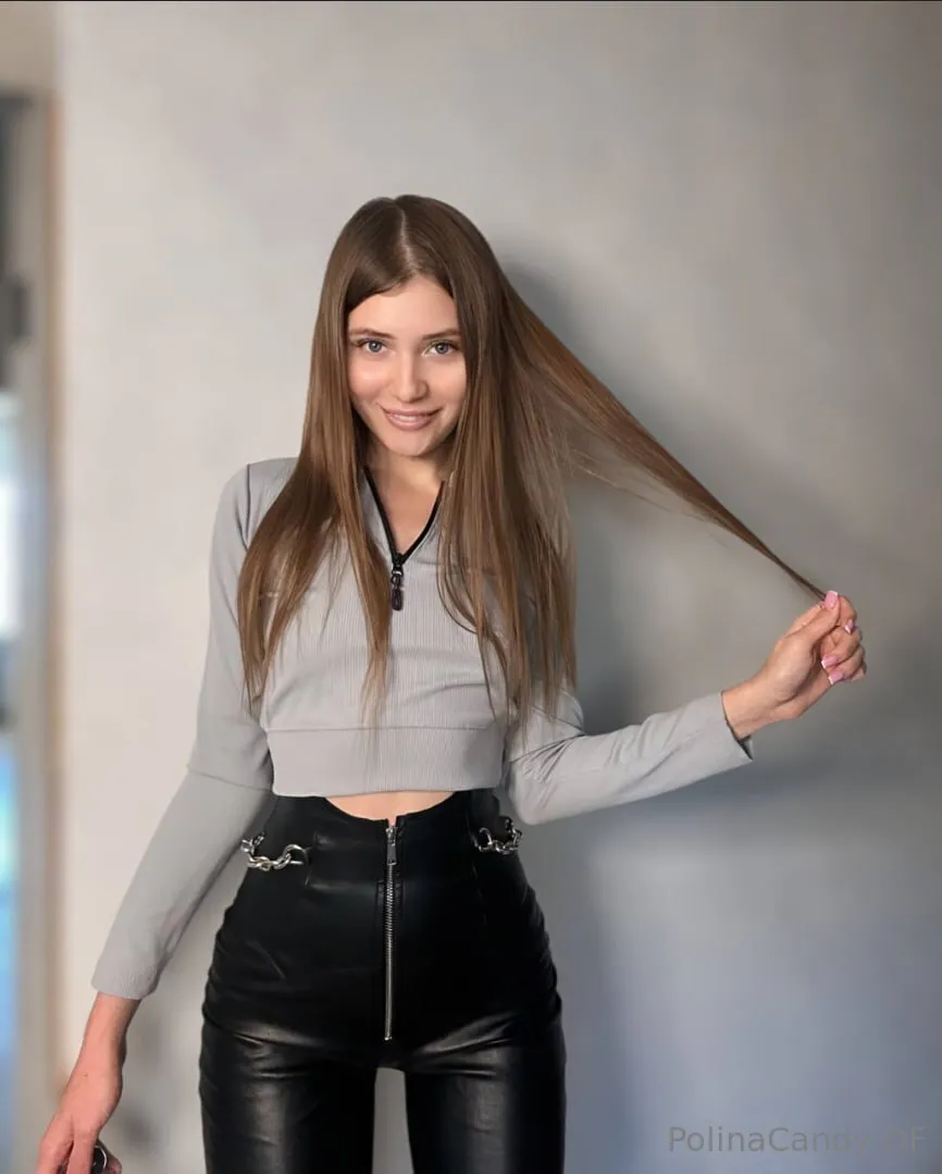 𝑴𝒊𝒔𝒔 𝑷𝒐𝒍𝒊𝒏𝒂