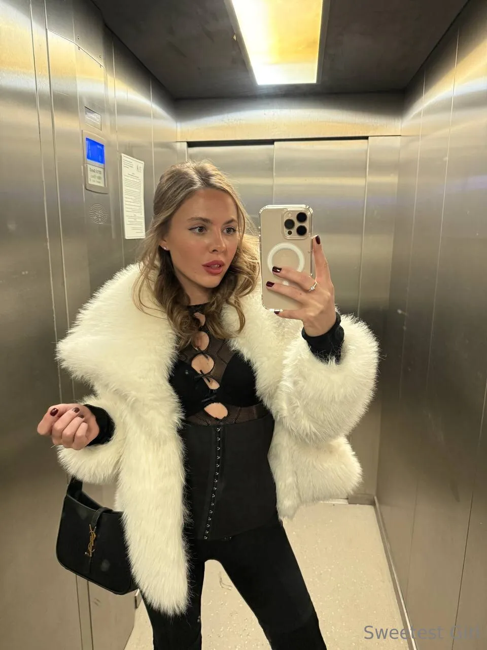 Pretty Kitty Eva 💗