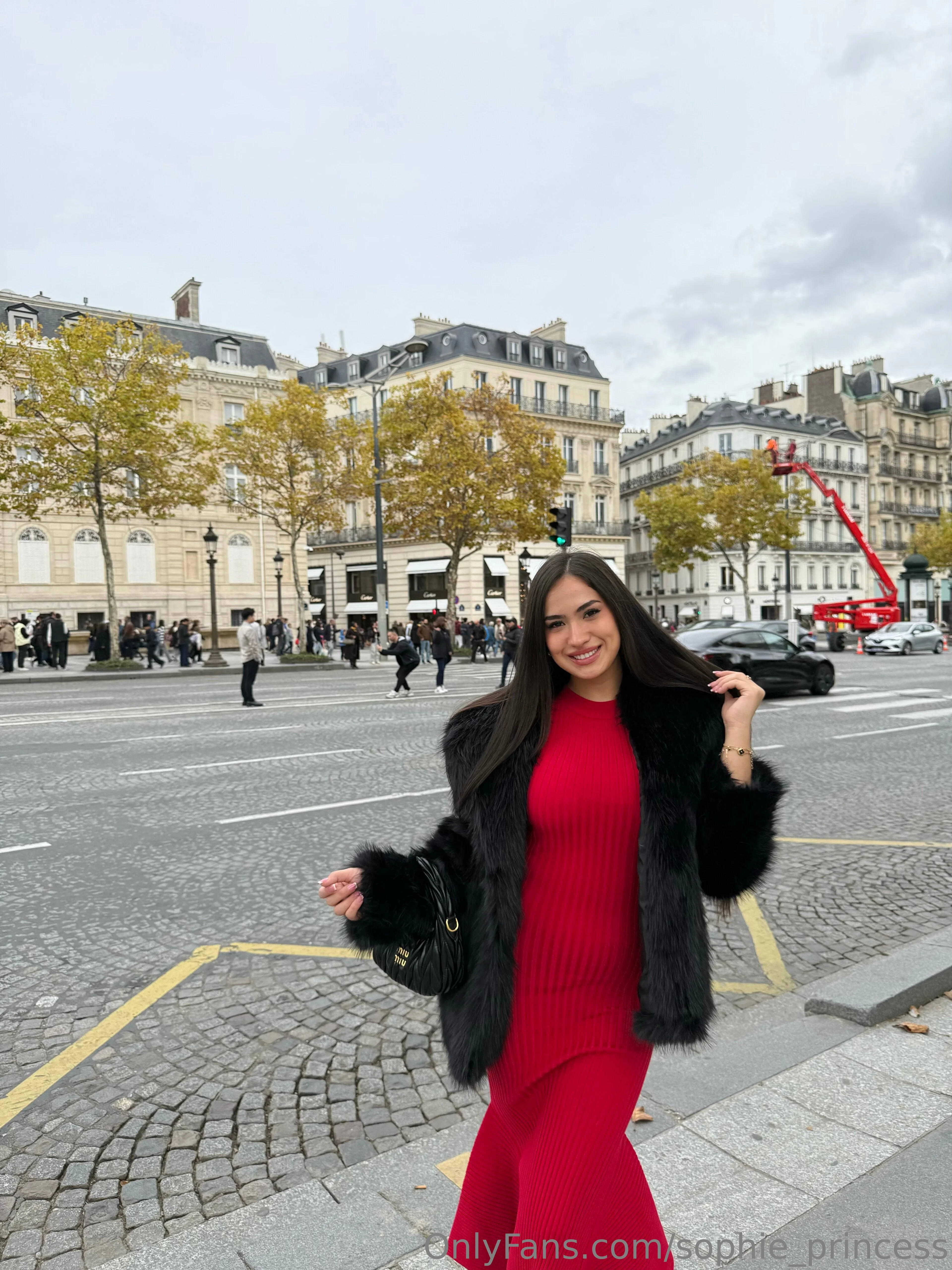 QUEEN SOPHIE 👑 |SOFT KINKY