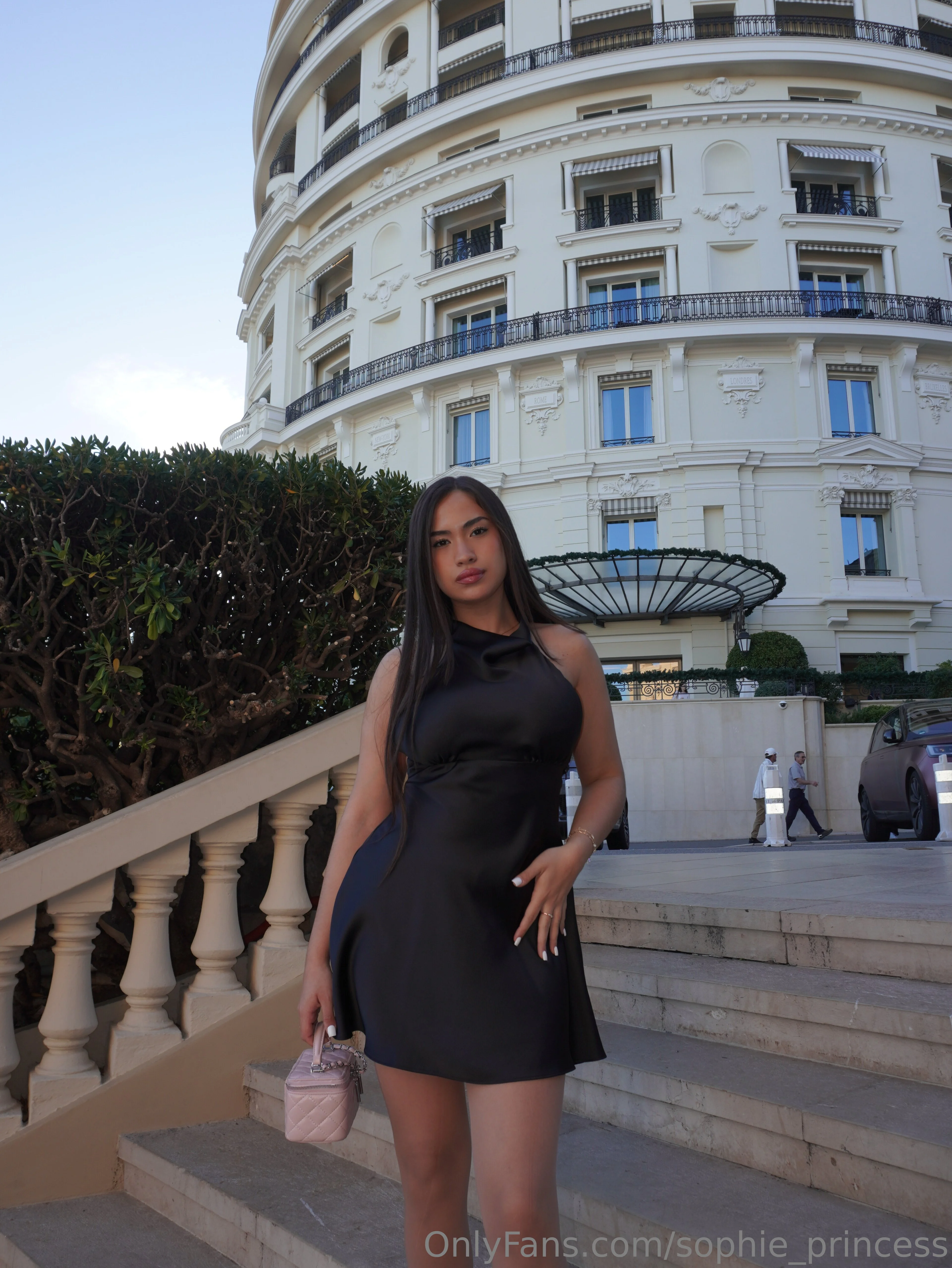 QUEEN SOPHIE 👑 |SOFT KINKY