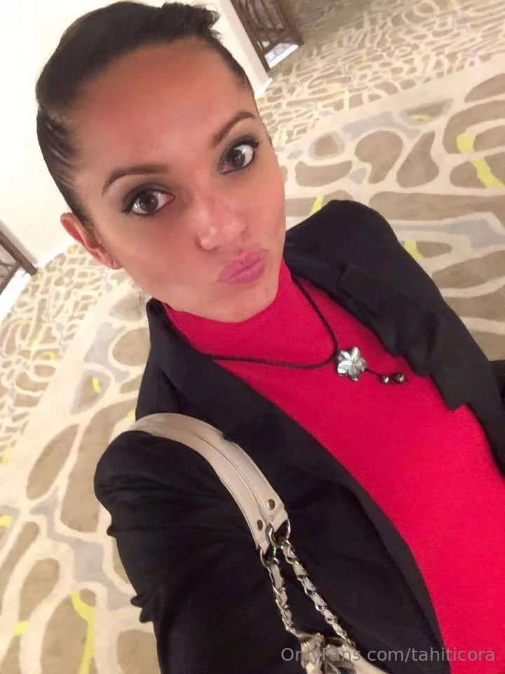 Tahiti Cora Official