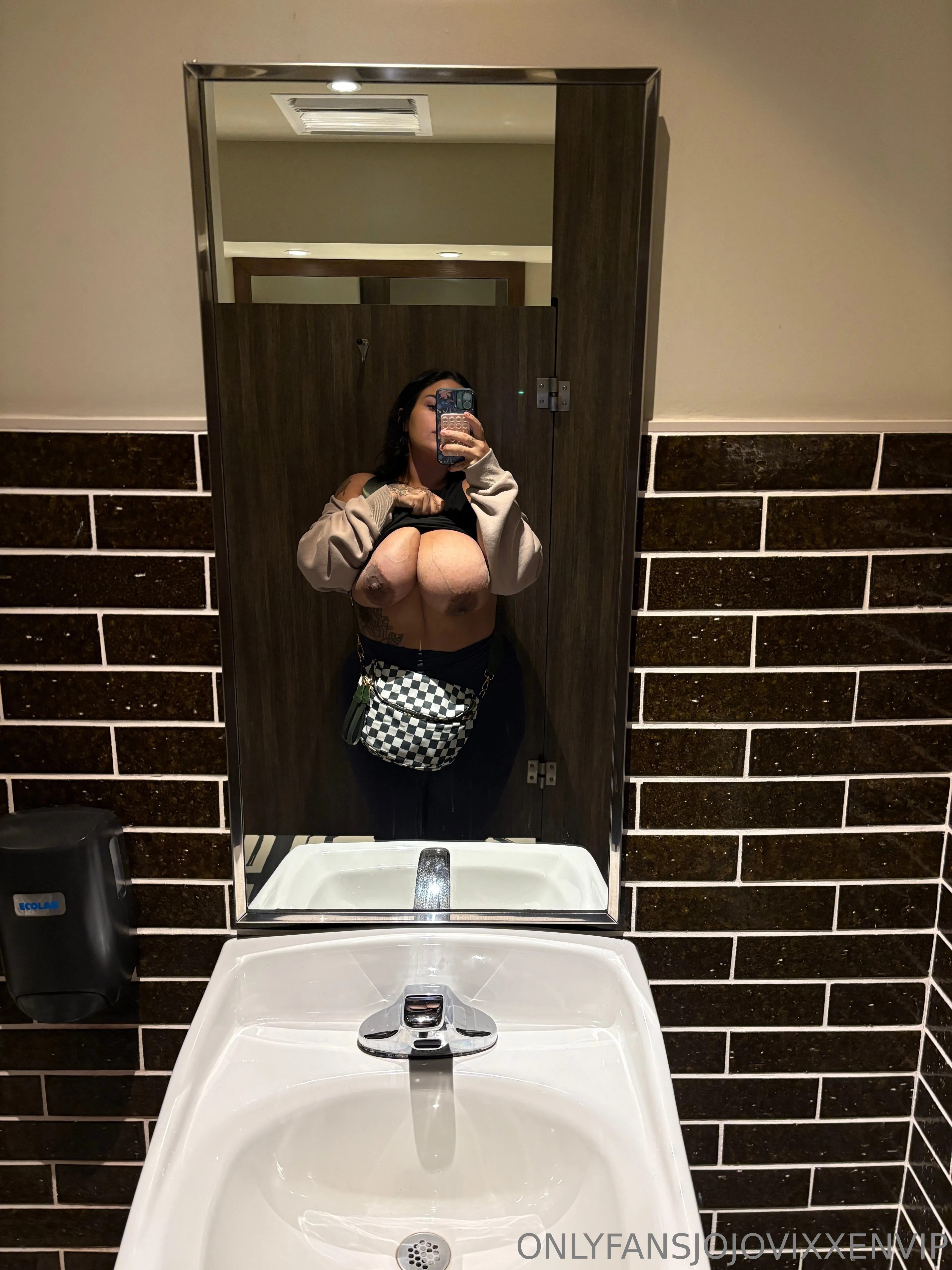 JOJO ✨ #1 BIGGEST TITS ON OF 🥇