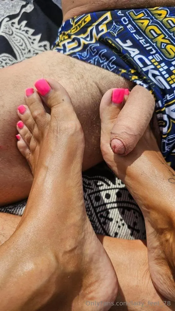 lady_feet_78
