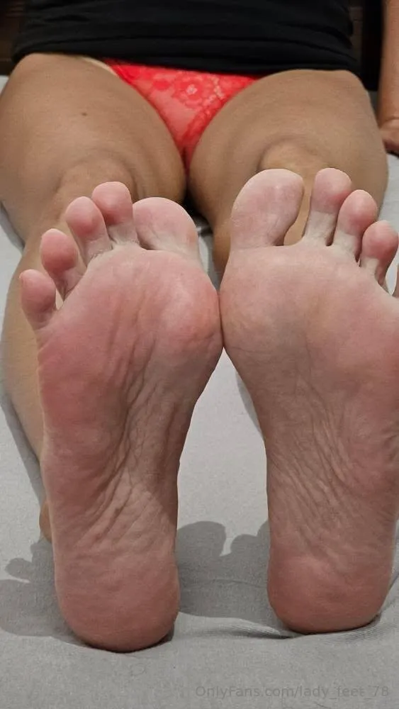 lady_feet_78