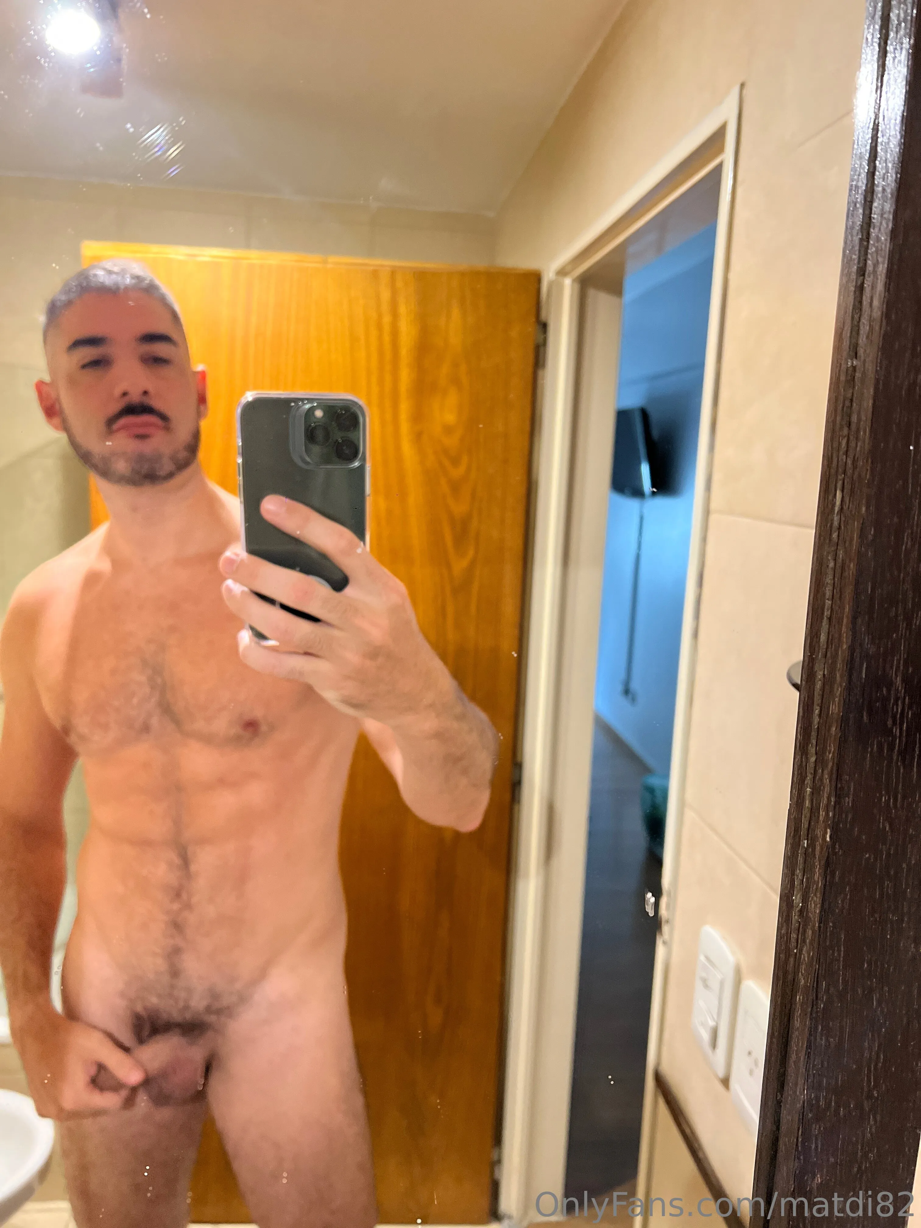 Nicolas Matthias FREE