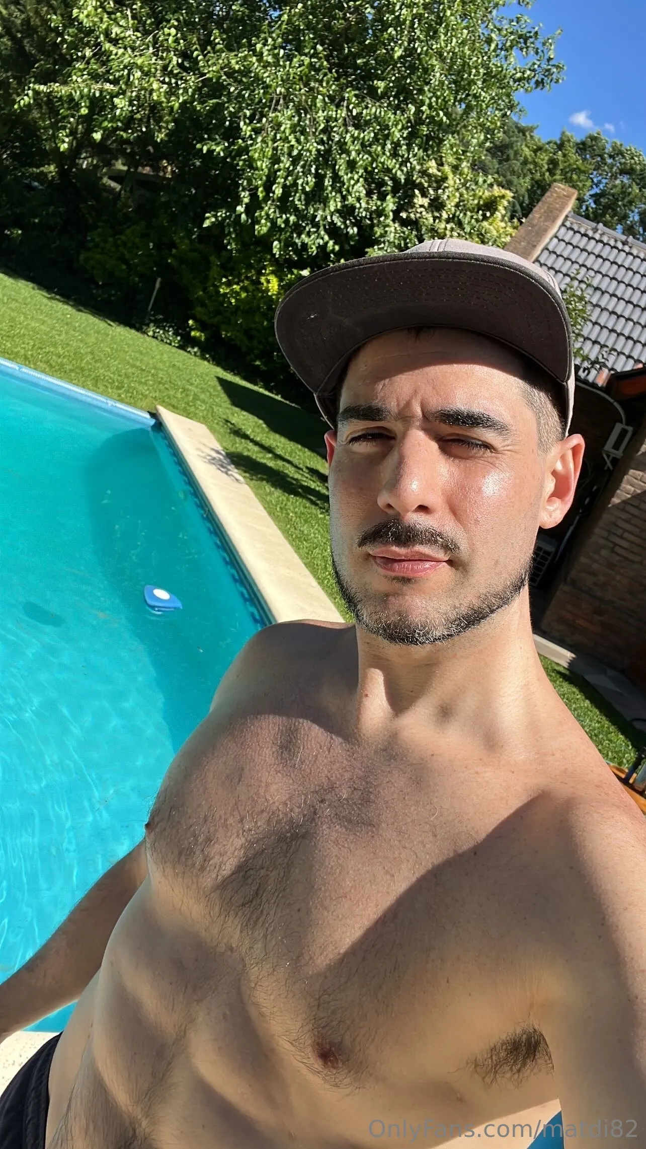 Nicolas Matthias FREE