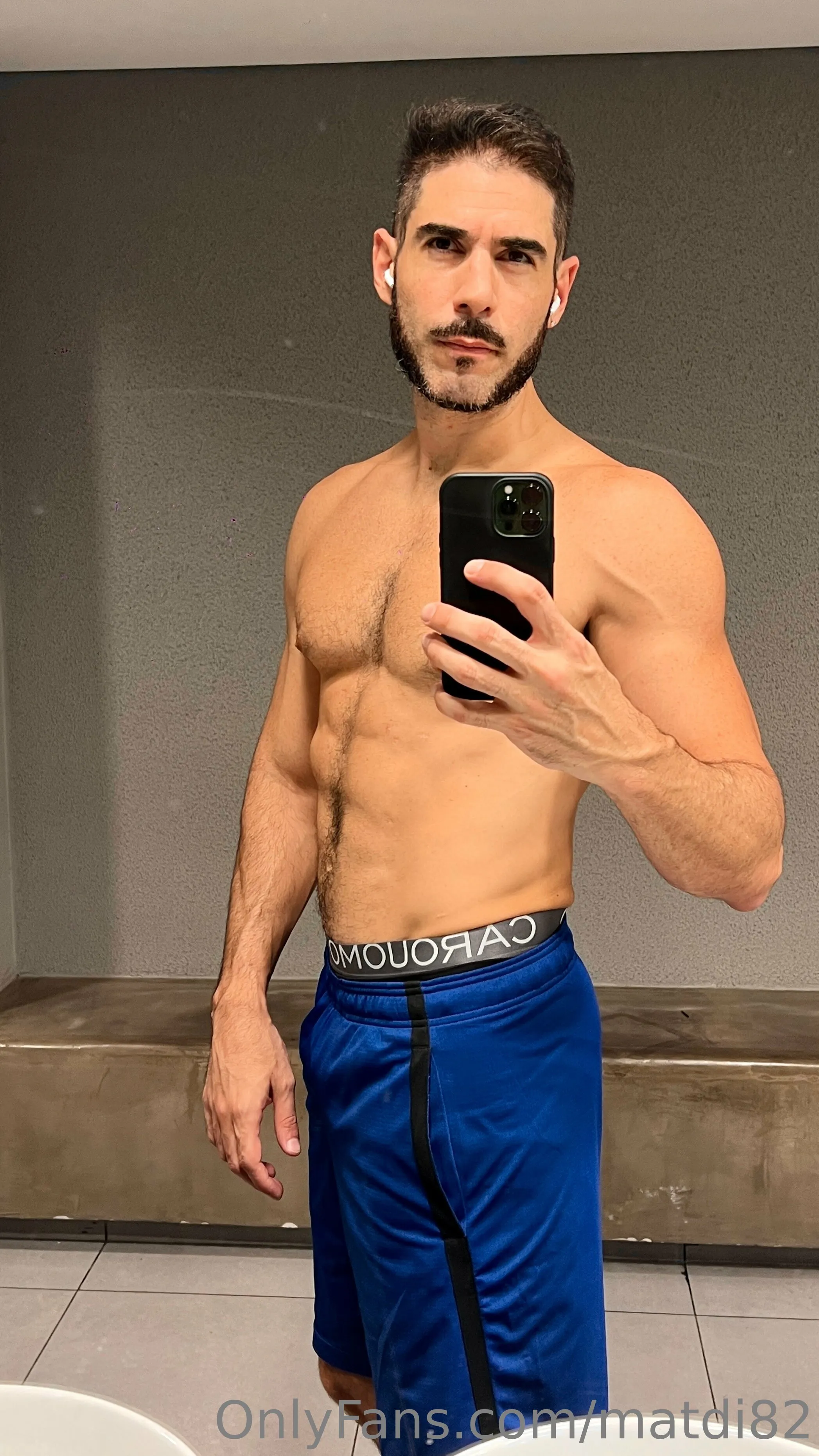 Nicolas Matthias FREE