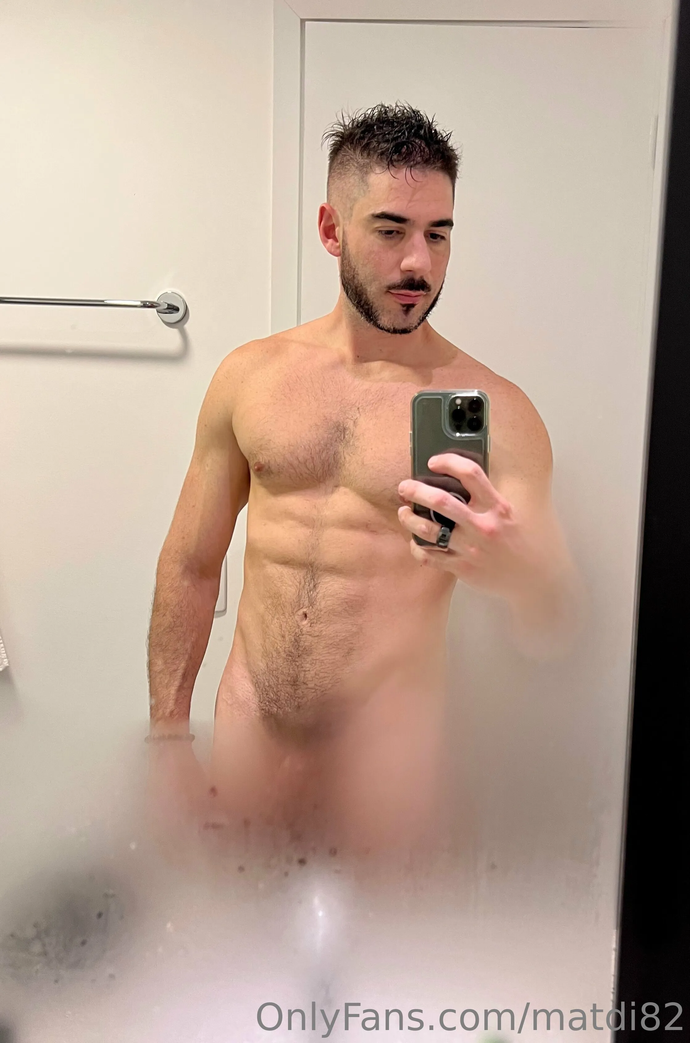 Nicolas Matthias FREE