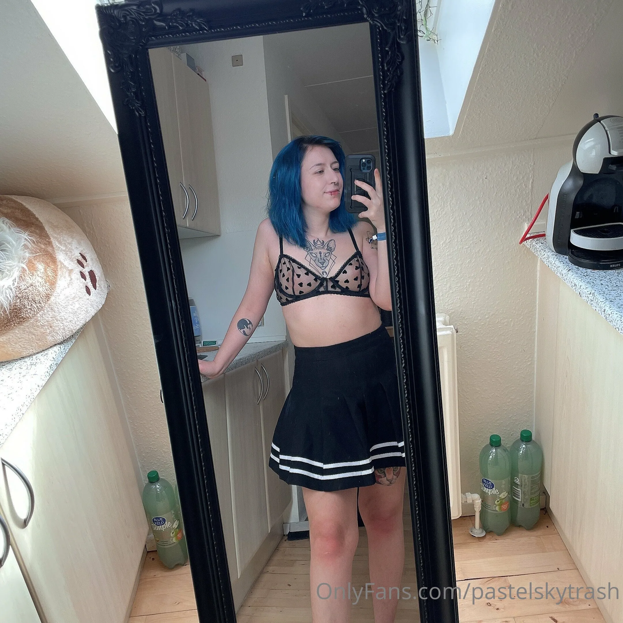 Sky Victoria 🖤 ONLINE 🟢