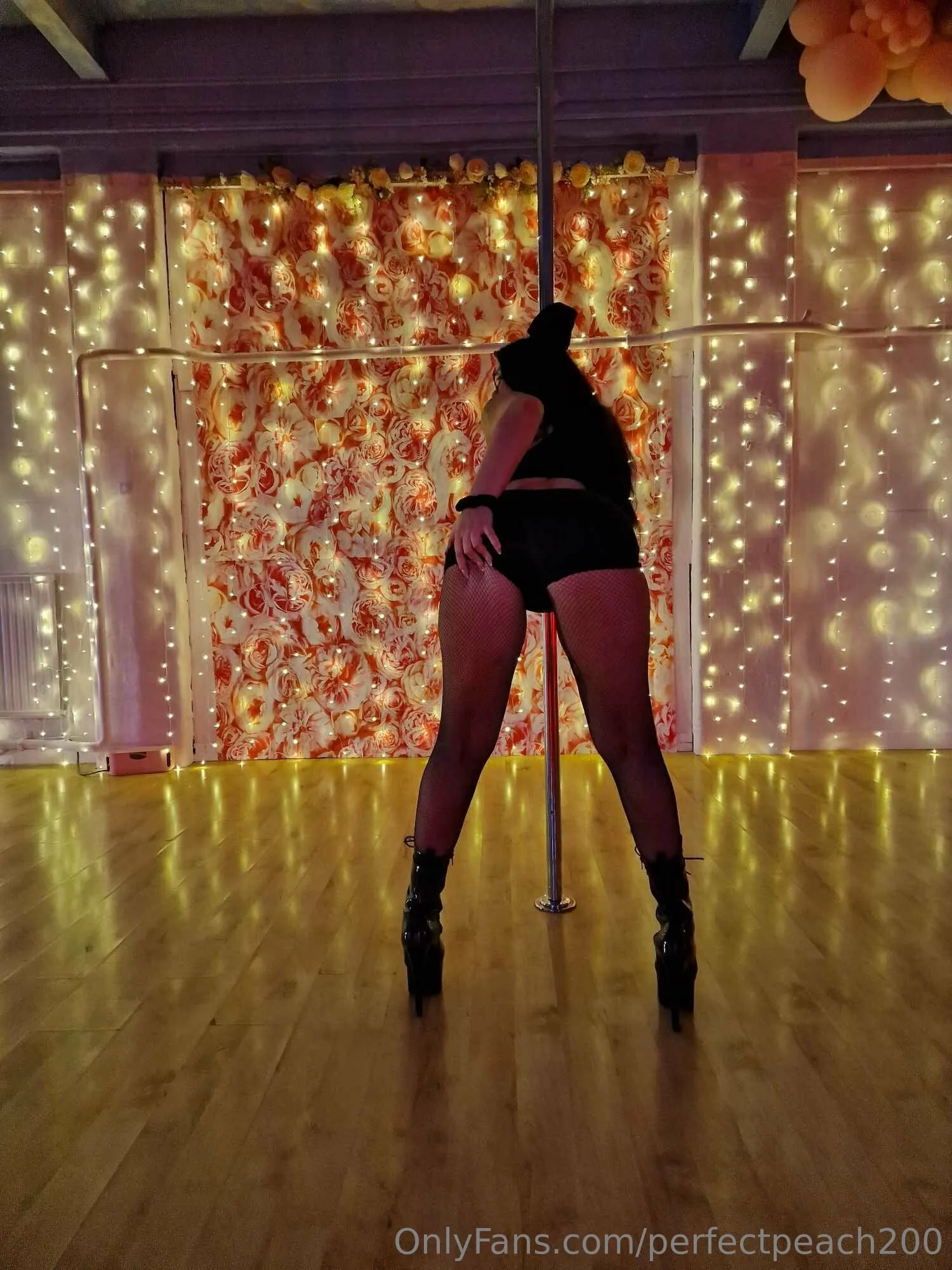 FREE OF 😈😈 Cassidy Peach