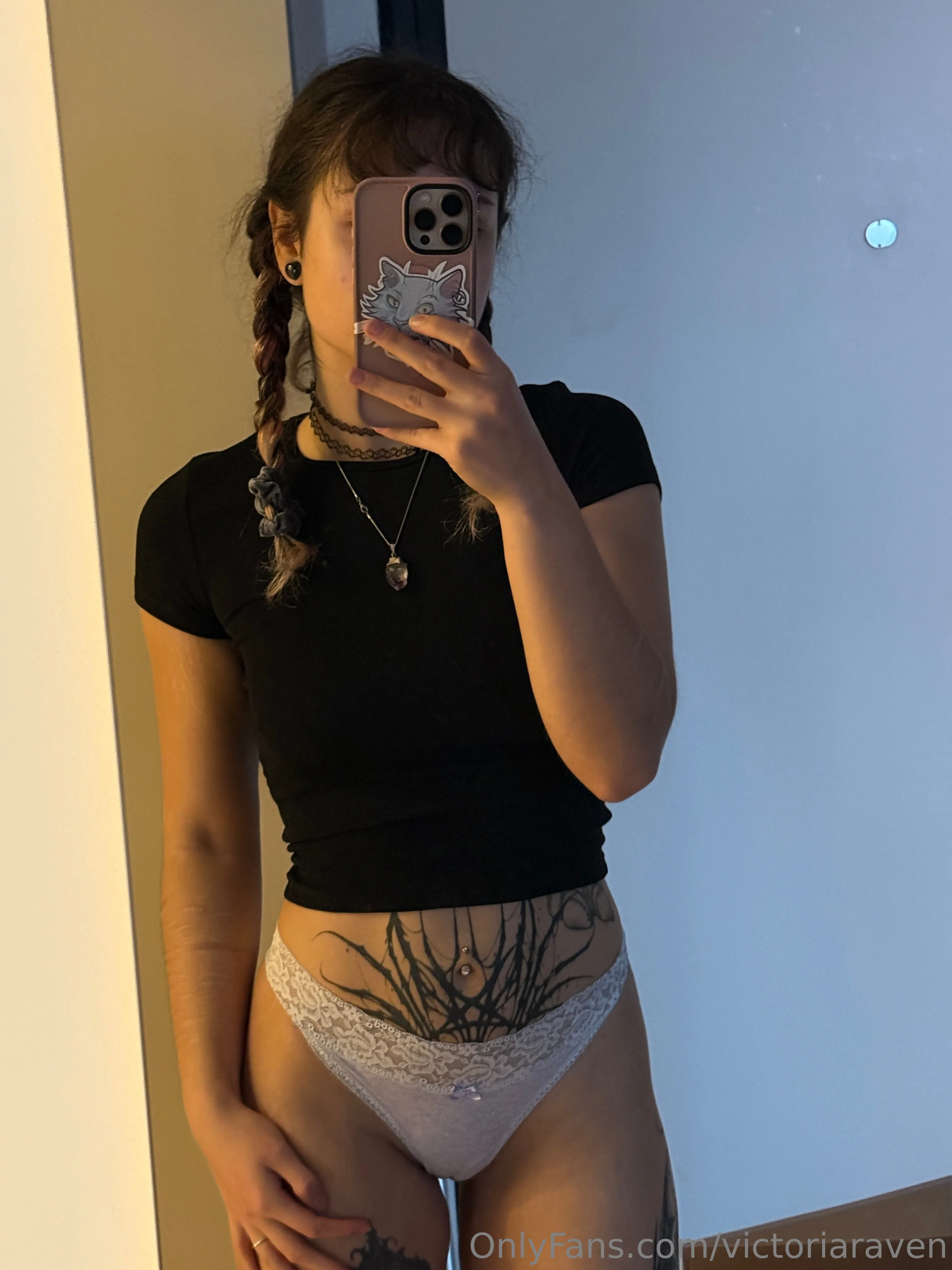 Alisha Victoria Raven