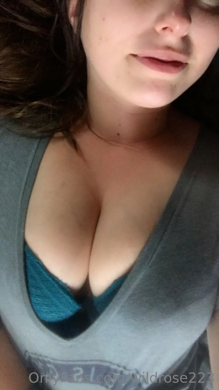 💦 Rose Gone Wild 🌹  • FREE