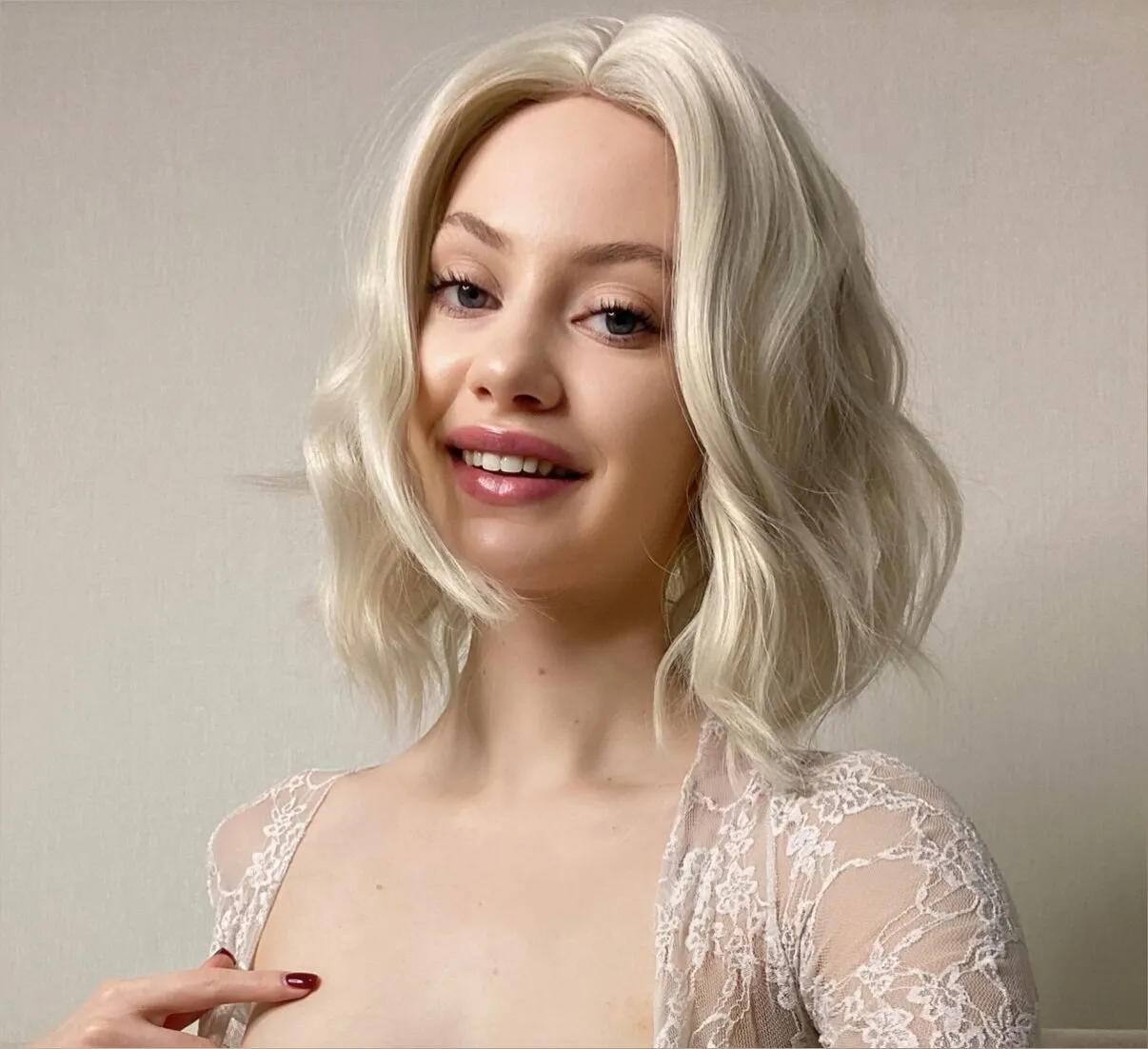 INNOCENT ANGEL SCARLETT 😇